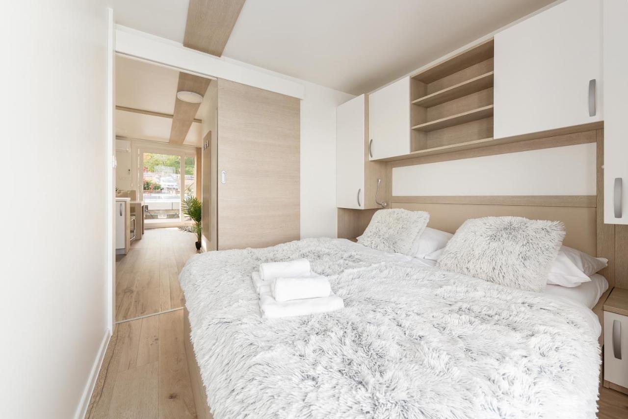 Floating Sea House Gong Apartment Portoroz Exterior photo