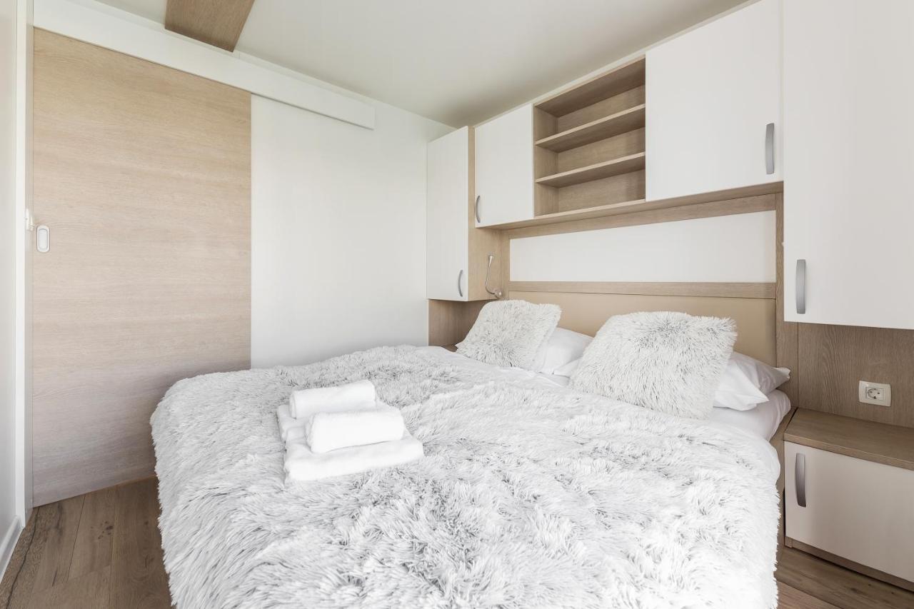 Floating Sea House Gong Apartment Portoroz Exterior photo